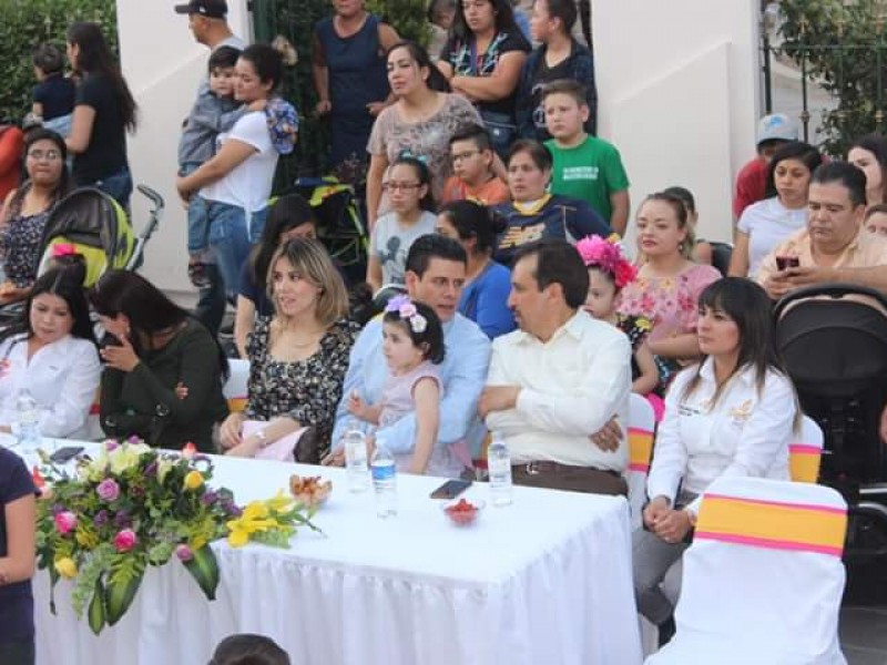 En medio del escándalo, MAR reaparece en Villanueva