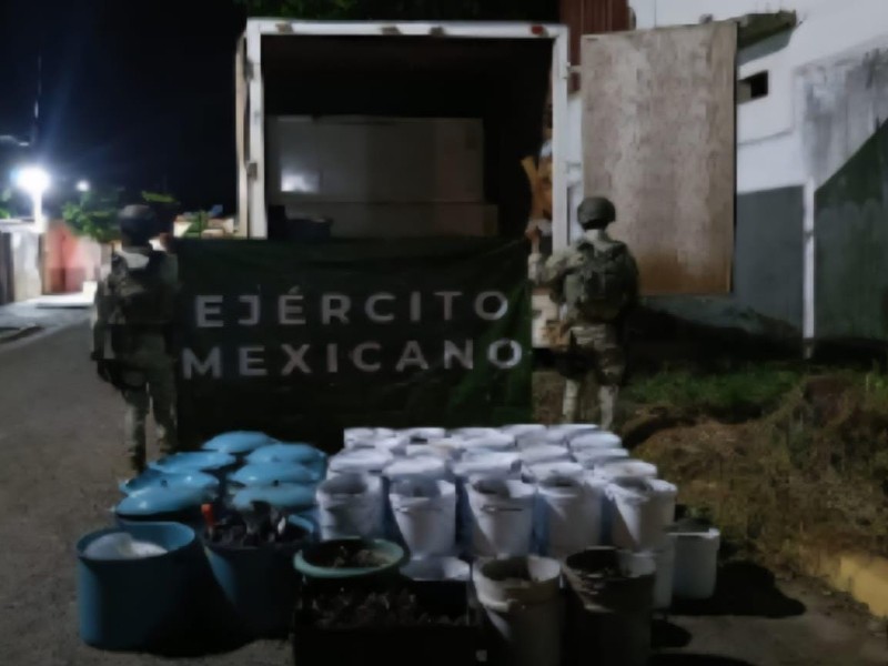 En Navolato aseguran armas, drogas y ponchallantas