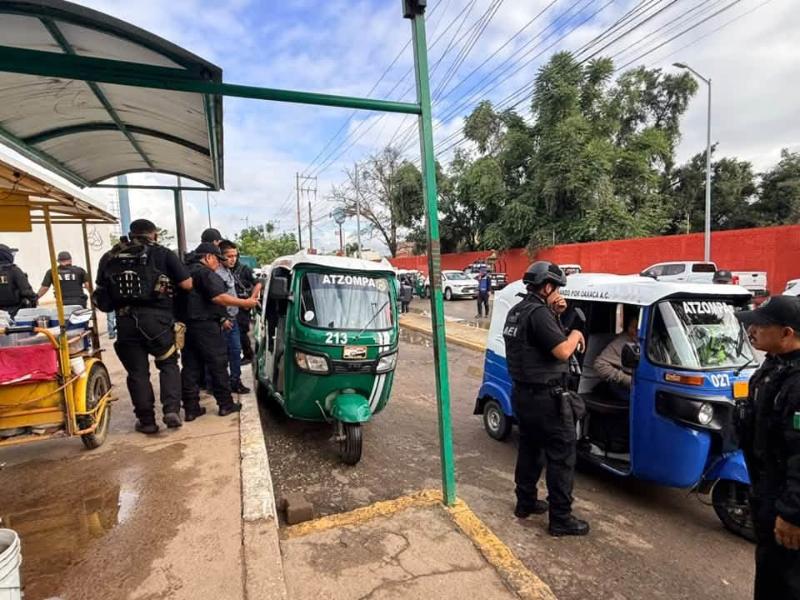 En operativo aseguran 16 mototaxis irregulares en Valles Centrales