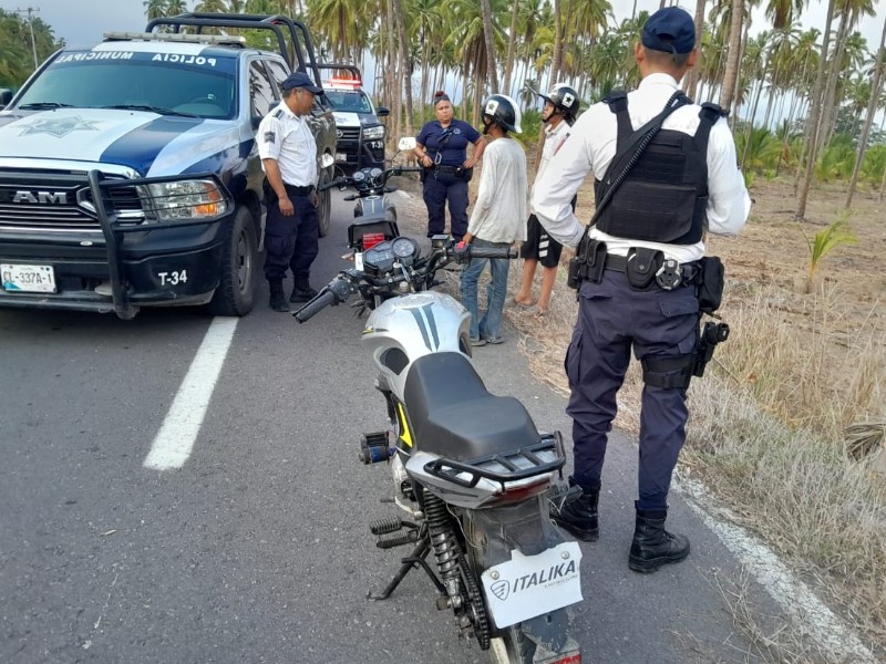 En operativos, Tecomán asegura 34 motocicletas; 15 con escapes ruidosos