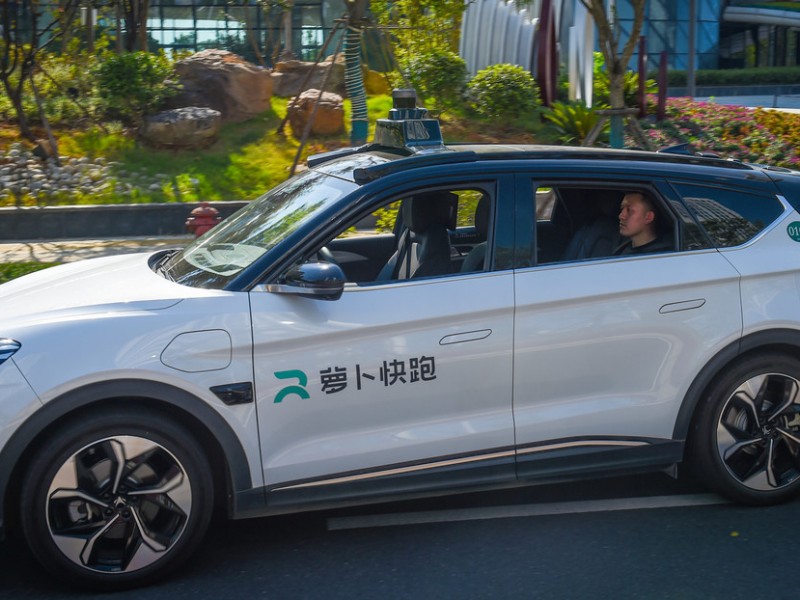 En Pekín, Baidu ya ofrece viajes en robotaxis