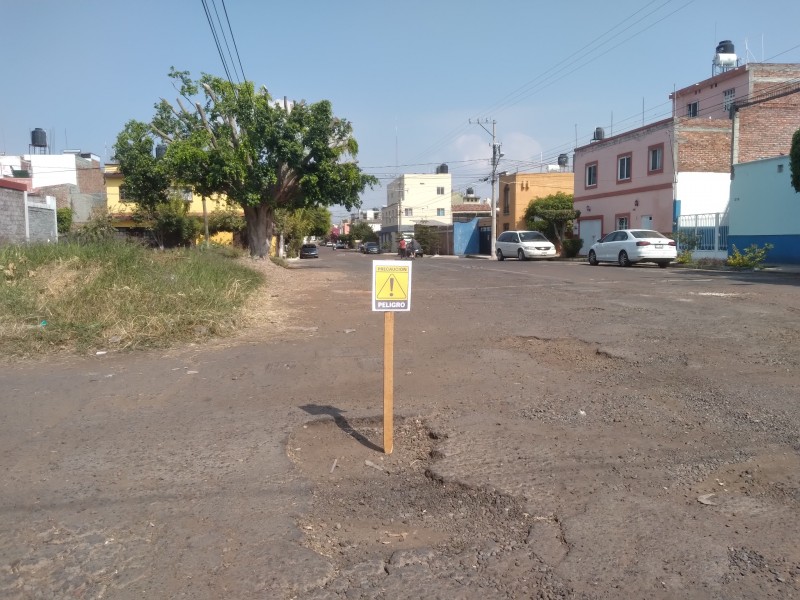 En pésimas condiciones calles del fraccionamiento Villa Olímpica en Zamora