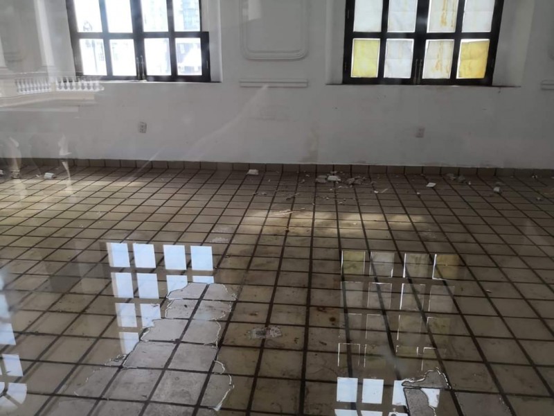 En pésimas condiciones Colegio de Bachilleres de Veracruz