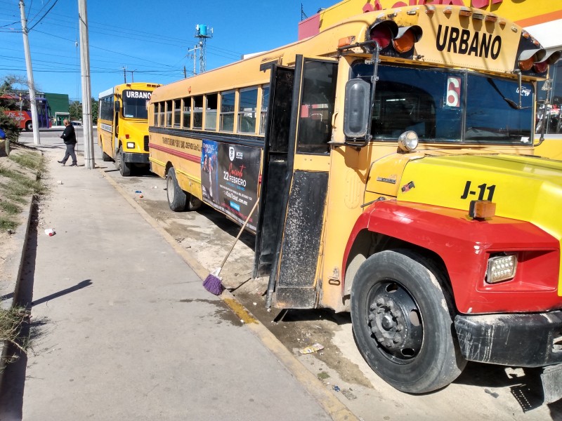 En pésimas condiciones transporte público josefino