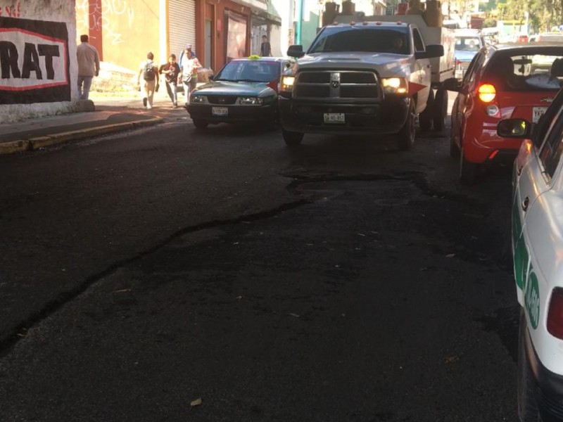 En pésimo estado asfalto de Lázaro Cárdenas