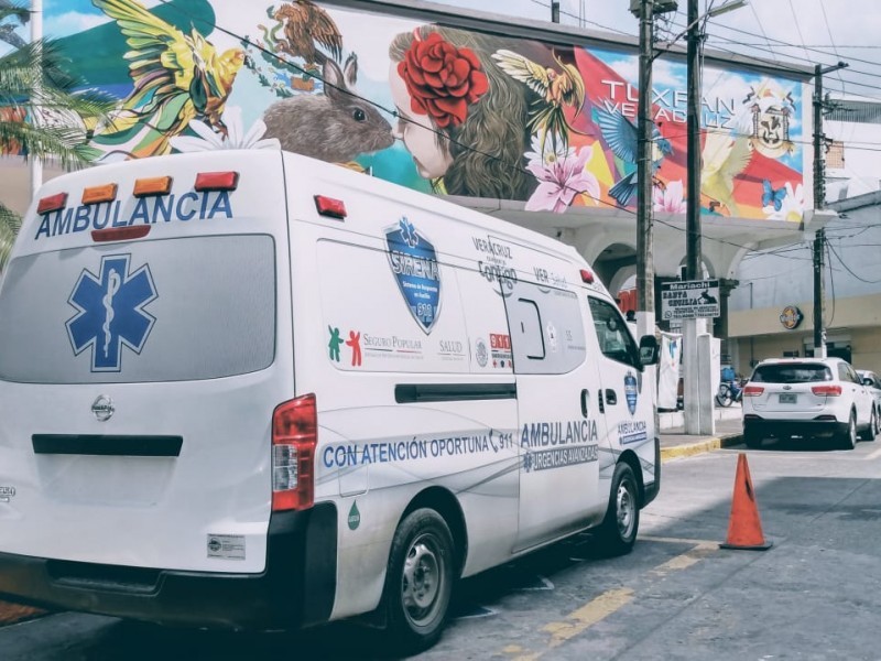 En plena contingencia solicitan devolución de ambulancias