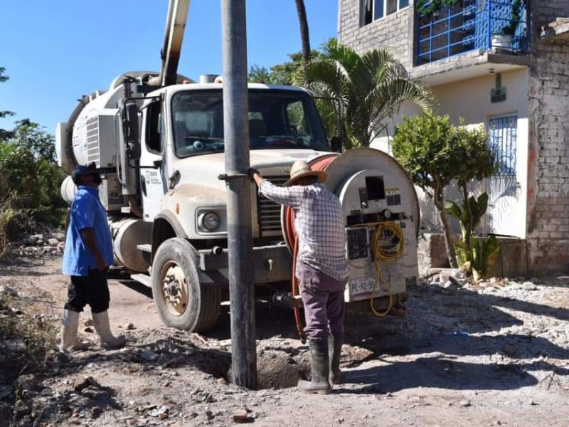 En problemas sistema de drenaje en Tecuala; trabajadores detectan falla