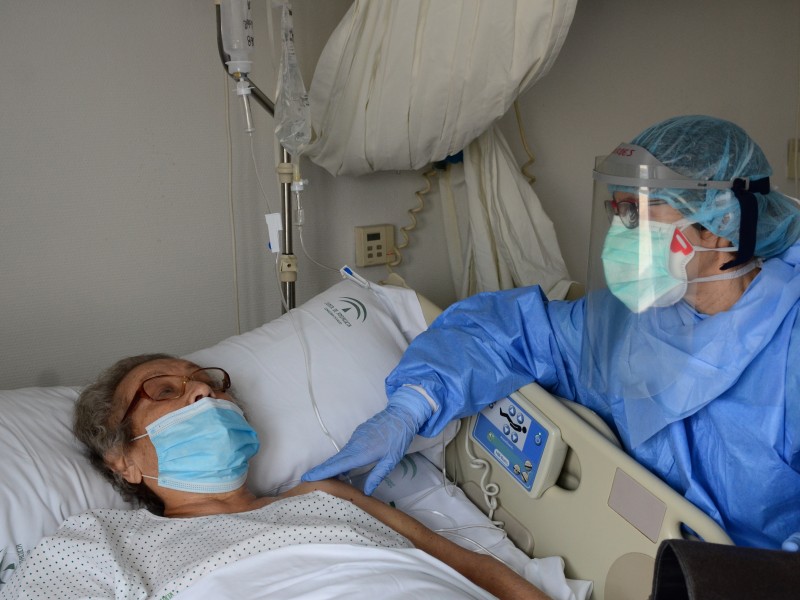En Puebla hay mil 219 pacientes COVID hospitalizados