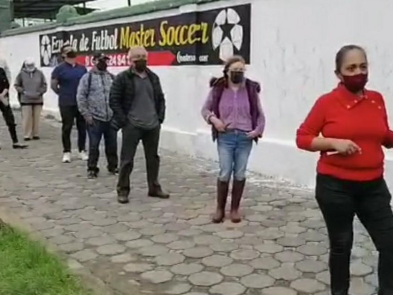 En Puebla más de la mitad de casillas abrieron tarde