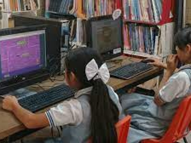 En Puebla solo 52 escuelas continúan con clases en línea