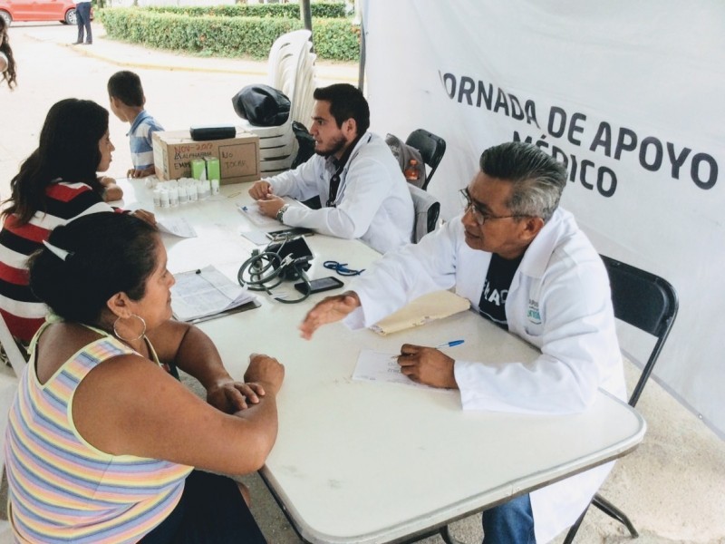 En puerta Jornada de Salud en zona norte