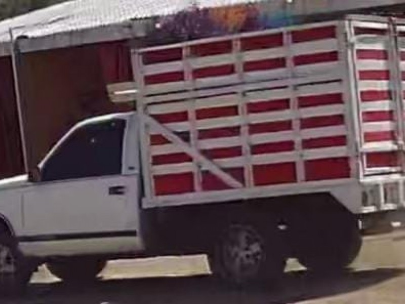 En retén falso policías falsos roban camioneta en la Atlixcáyotl