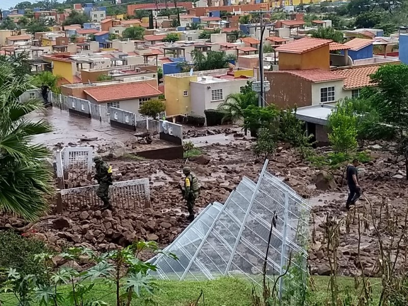 En riesgo de deslave, Ribera de Chapala