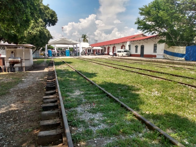 En septiembre 2021 concluirán modernización de vías del ferrocarril