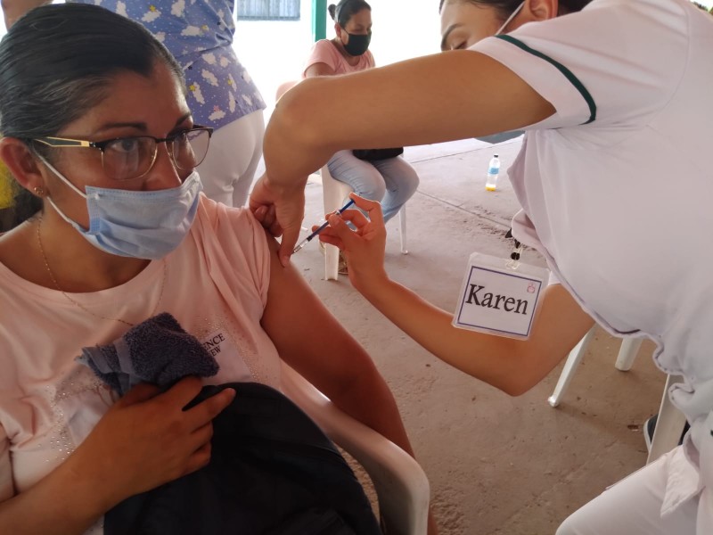 En septiembre reactivarán vacunación contra covid-19 en Ahome