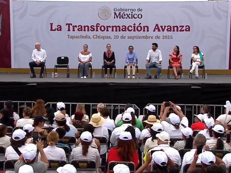 En Tapachula, presidenta se compromete a reconstruir puentes colapsados por lluvias