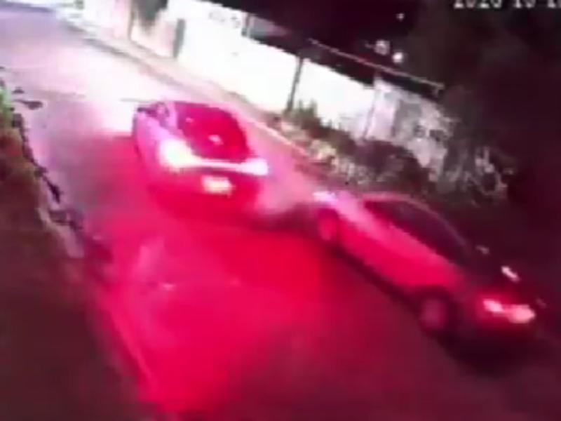 En Tecamachalco, conductor escapa de asalto con una maniobra vista en Amalucan.