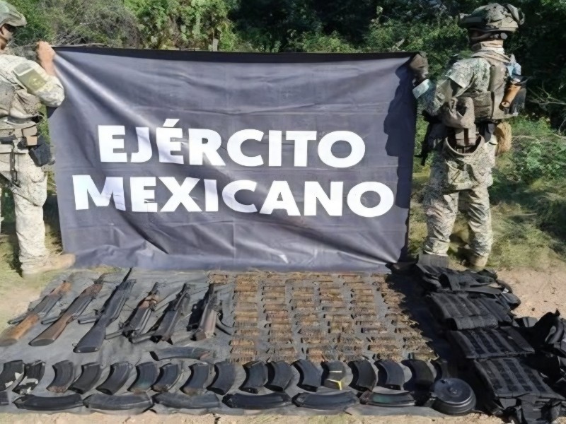 En Tepuche,  Culiacán aseguran armas, municiones y un campamento