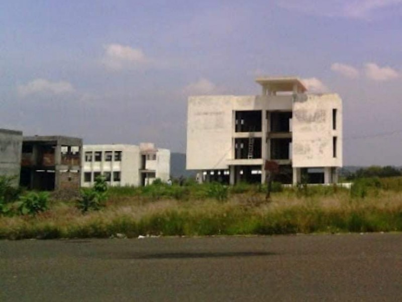 En total abandono campus de la UMSNH en Zamora