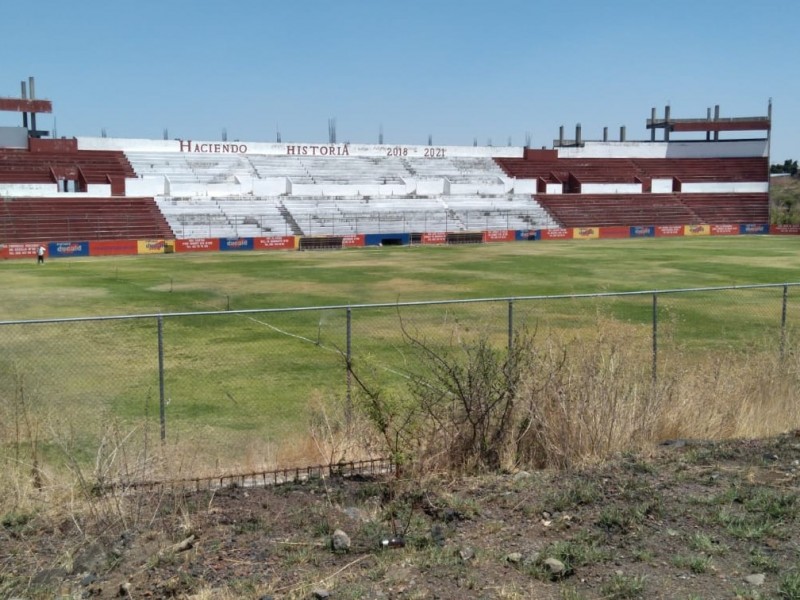 En total abandono, estadio de La Beatilla en Zamora