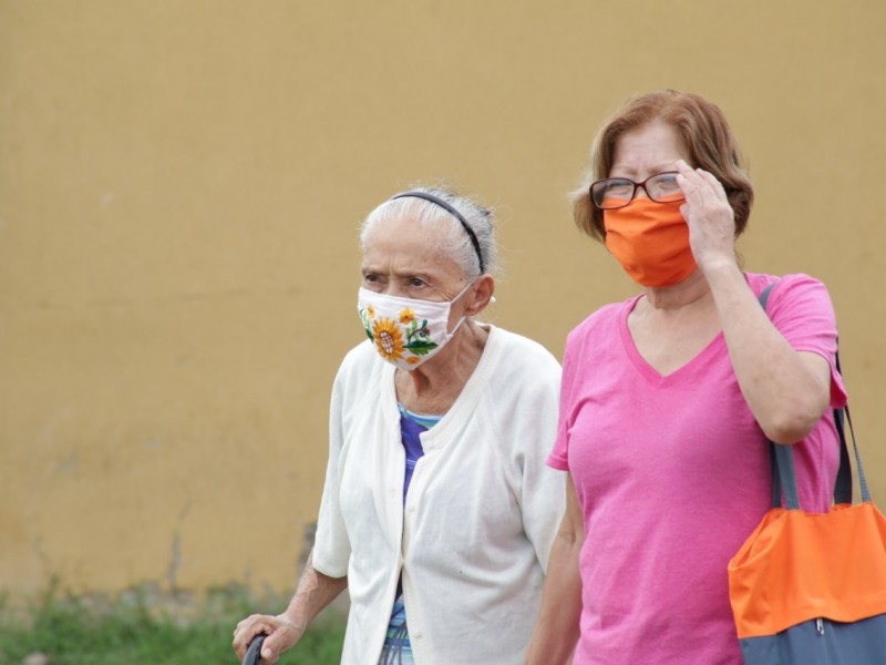 En un día Colima suma 339 casos nuevos Covid-19