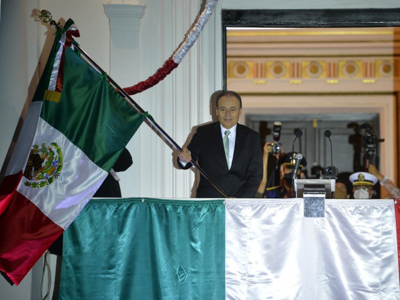 Encabeza gobernador Alfonso Durazo Grito de Independencia.