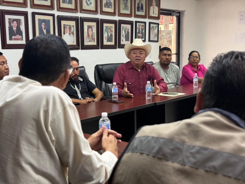 Encabezan reunión de trabajo con ejidatarios de Empalme
