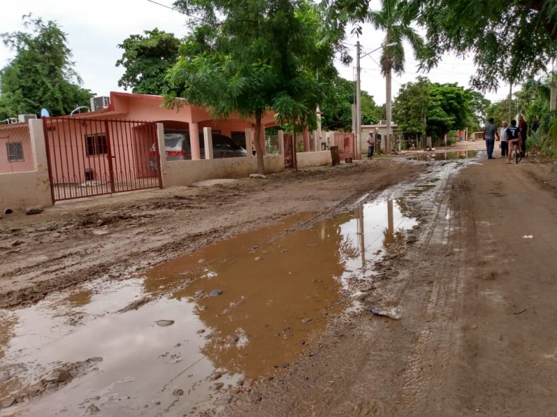 Encharcamientos en calles de Bellavista generan ausentismo escolar