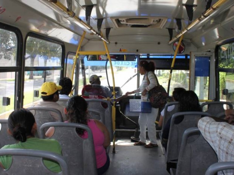 Encintarán asientos del transporte urbano para garantizar sana distancia