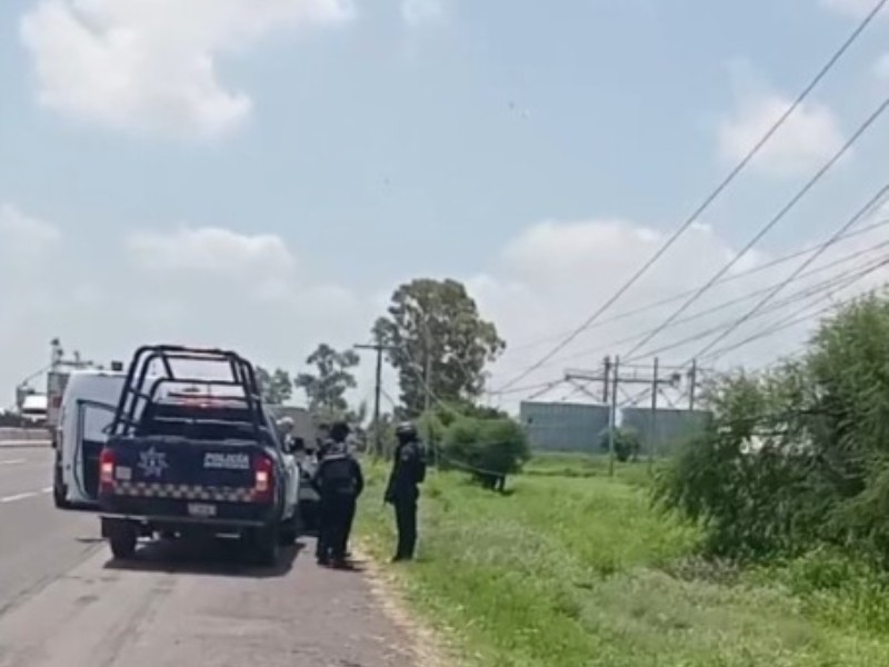 Encuentran 3 cuerpos en la carretera Celaya-Villagrán. Van 13 en dos meses