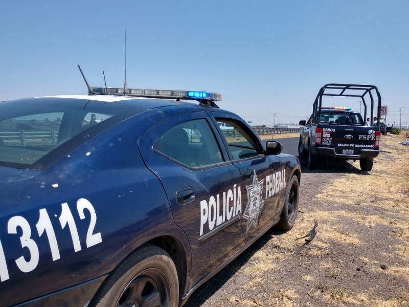 Encuentran a hombre sin vida en entronque #Salamanca-Celaya