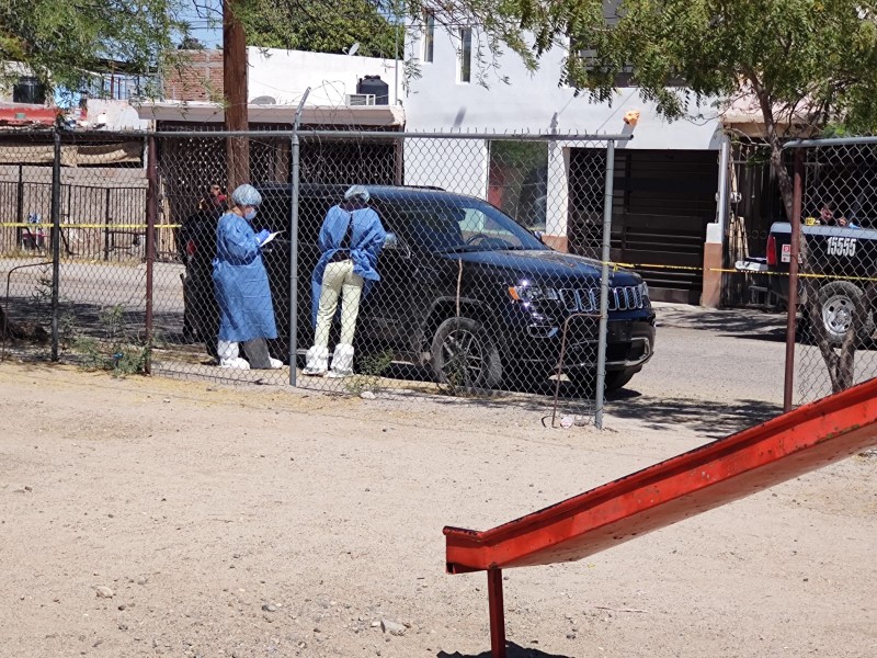 Encuentran arma larga en vehículo abandonado