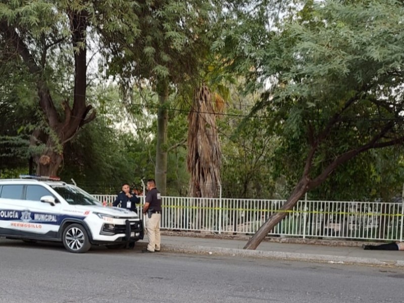 Encuentran cadáver de hombre en el Parque Madero