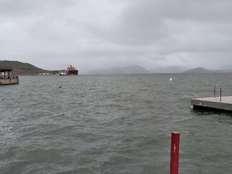 Encuentran cuerpo sin vida flotando en aguas de Topolobampo