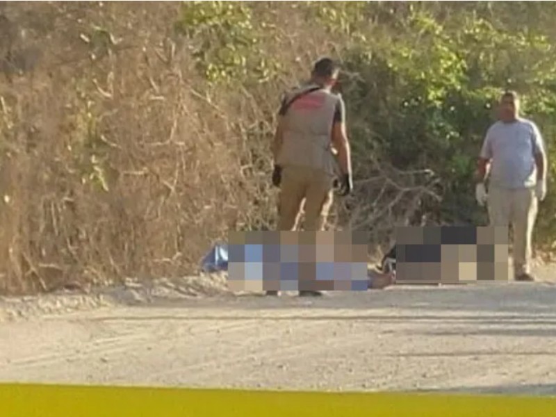 Encuentran dos cuerpos en brecha en Santa María del Oro
