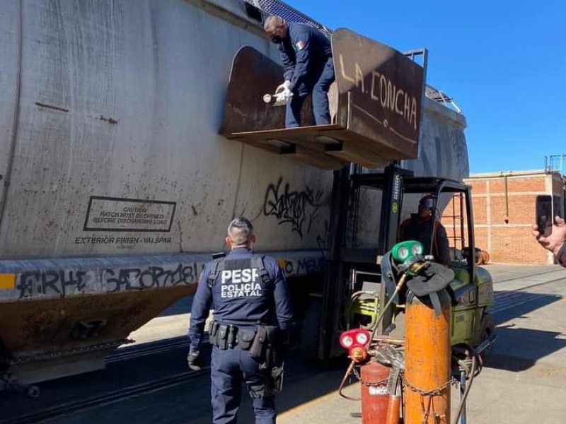 Encuentran droga conocida como cristal en vagón de ferrocarril