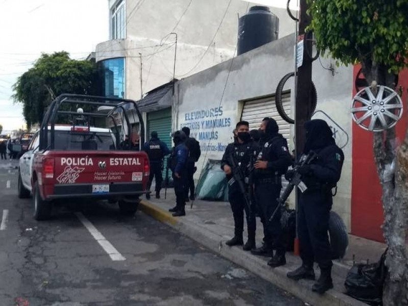 Encuentran droga y químicos en locales de la 46 poniente