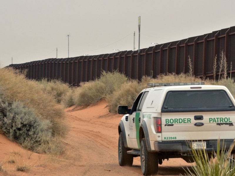 Encuentran ilegales en el desierto de Tucson