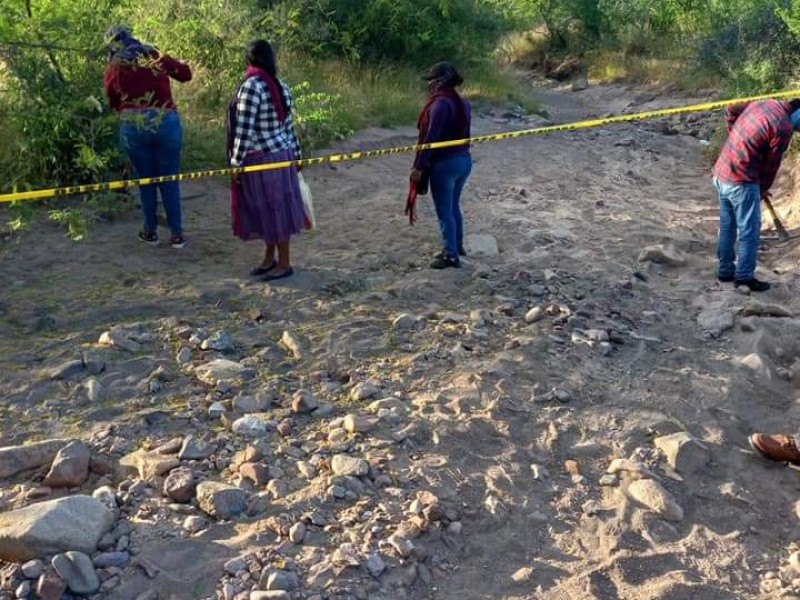 Encuentran más restos humanos en el Chichiquelite