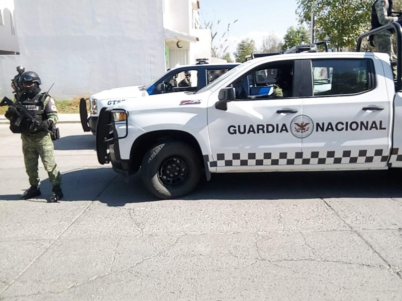 Encuentran piernas humanas al interior de una maleta
