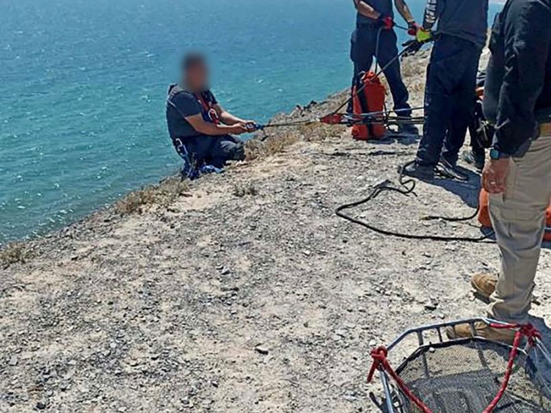 Encuentran restos óseos en acantilado de Puerto Peñasco
