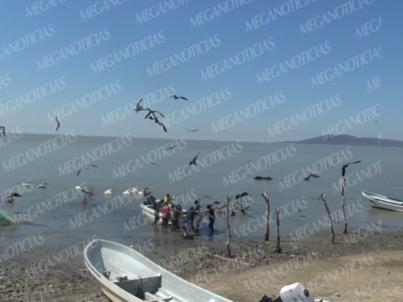 Encuentran sin vida al último pescador náufrago de Huamuchil