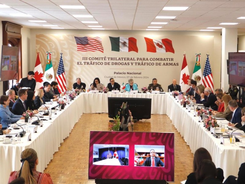 Encuentro trilateral contra fentanilo y armas en Palacio Nacional