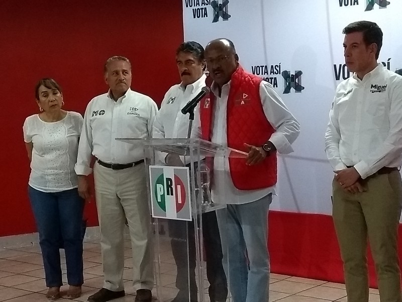 Encuestas no ganan elecciones: René Juárez