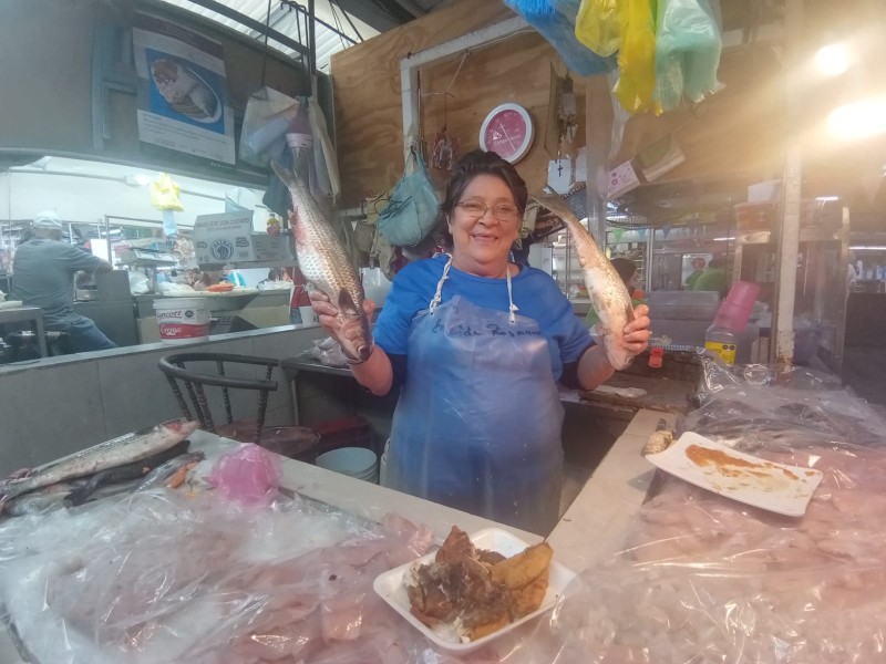 Eneyda Lizárraga; emprendedora con 46 años en el Mercado Popular