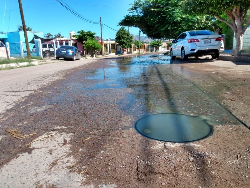 Enferman pequeños por derrames de aguas negras