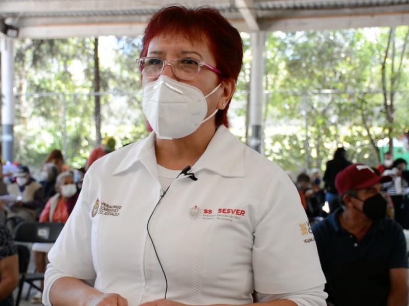 Enfermeros xalapeños felices por participar en campaña de vacunación