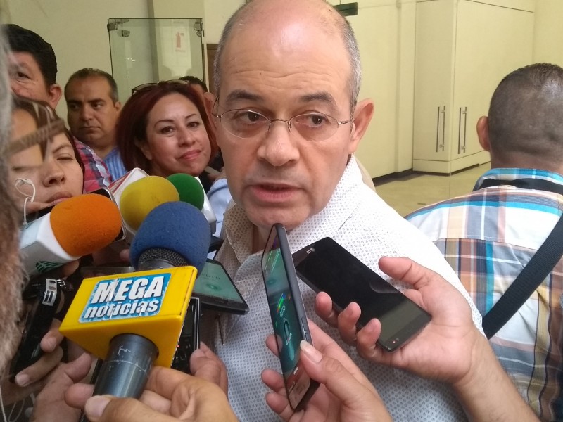 Enfrenta Layin denuncia por desvío millonario de dinero