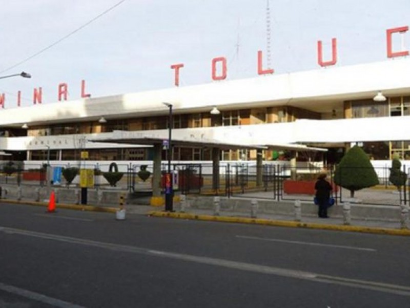 Enfrentamiento deja heridos en Terminal de Autobuses de Toluca