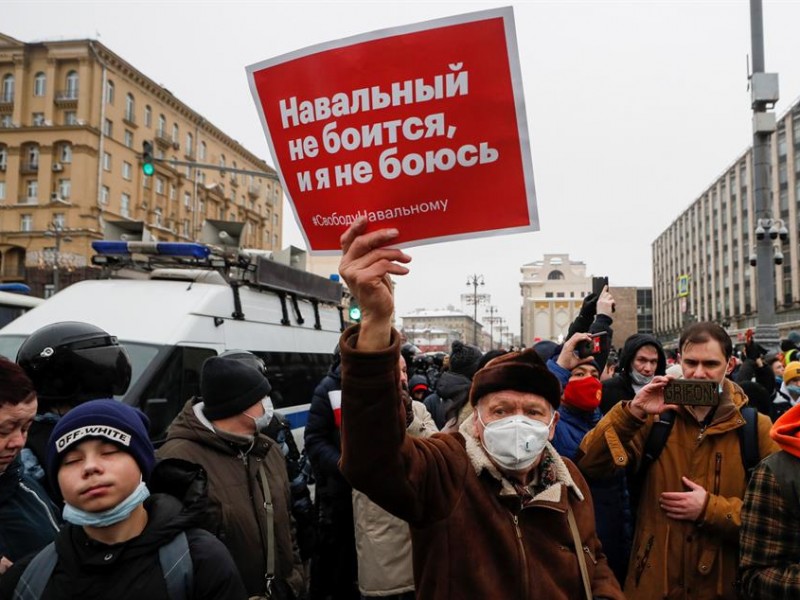 Enfrentamientos en Moscú tras protesta multitudinaria